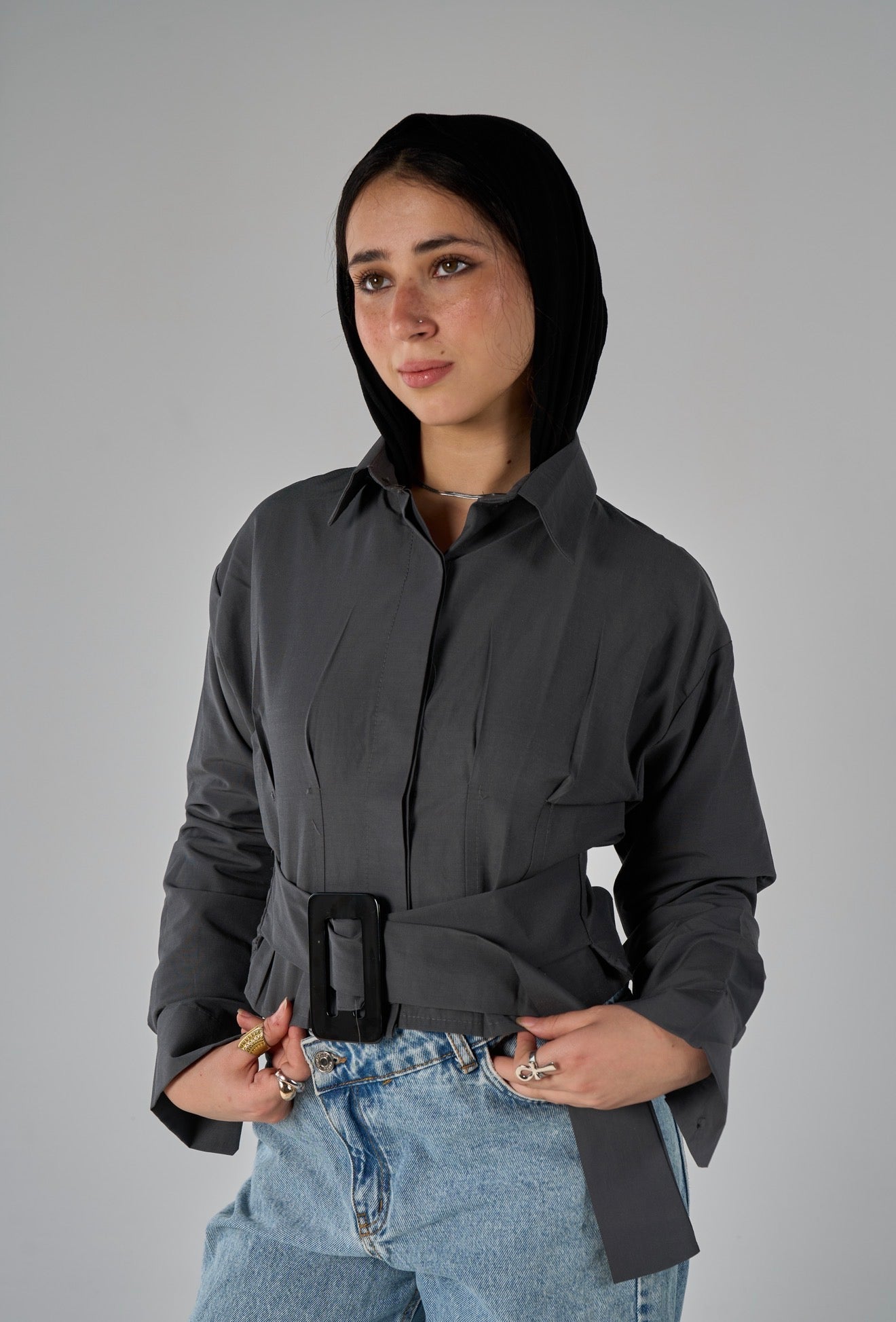 Shirt with belt - grey