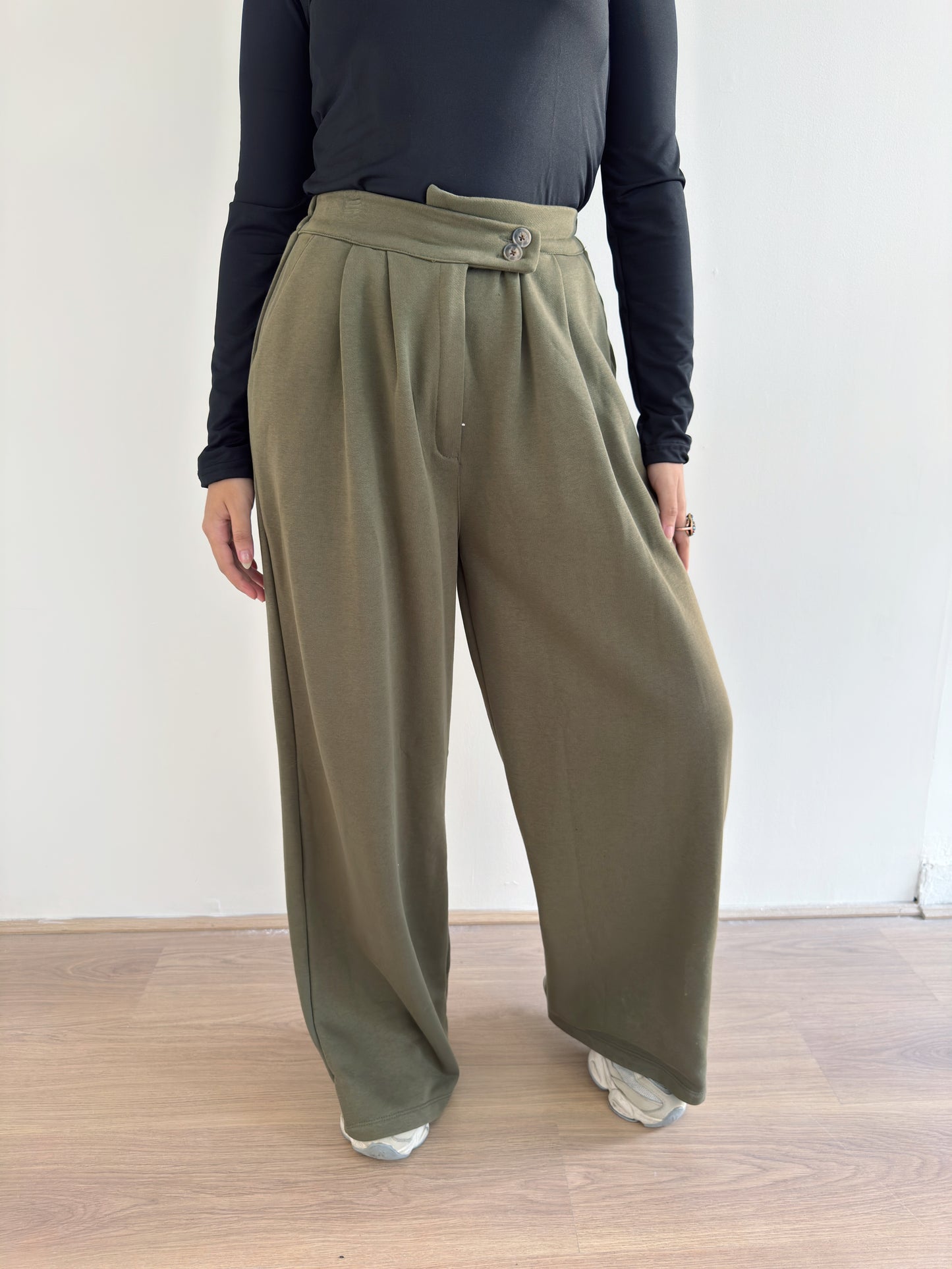 X belt pants