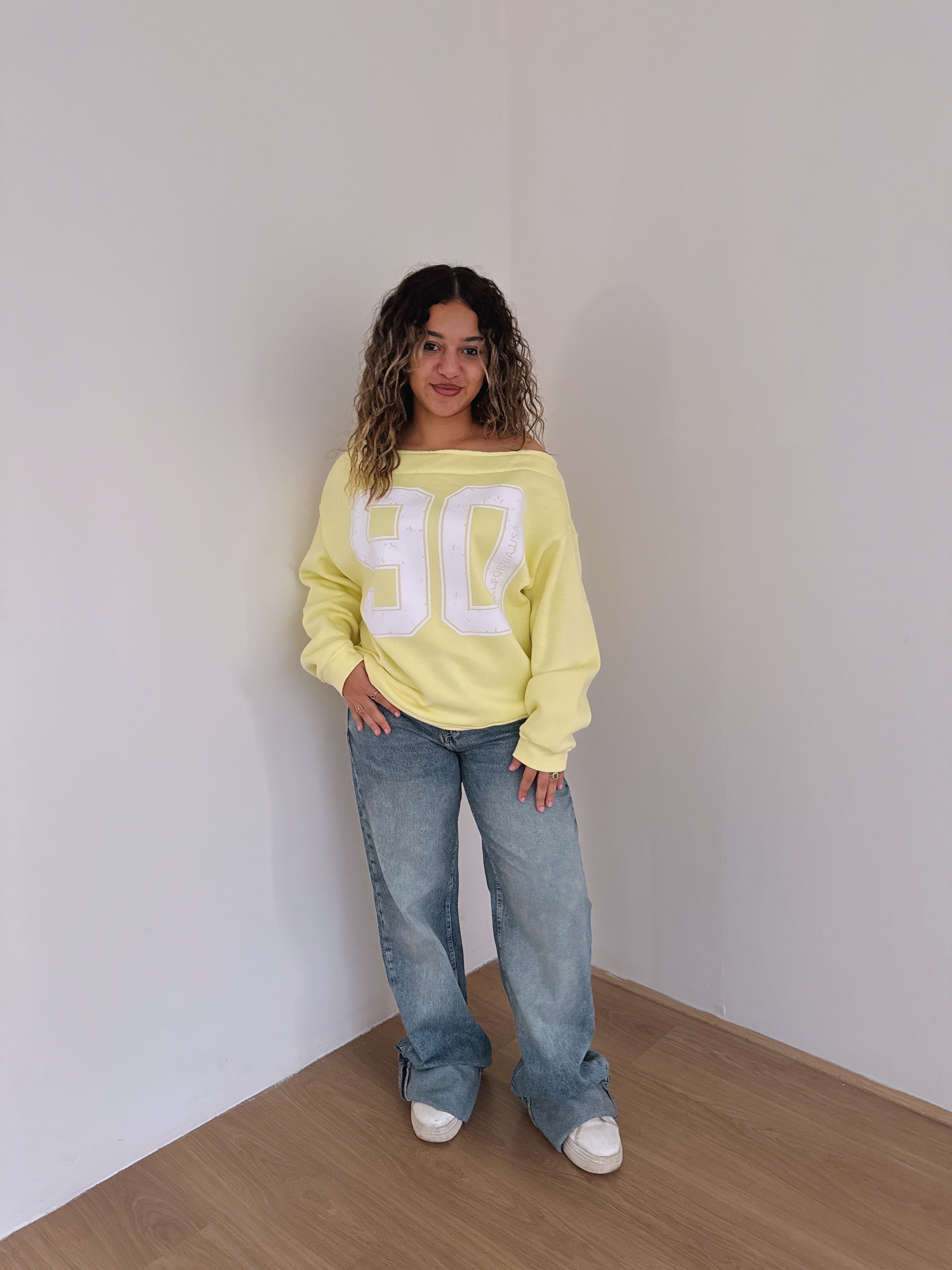 Sweatshirt off-shoulder 90