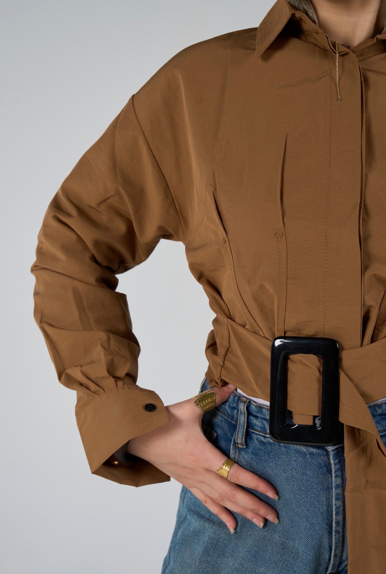 Shirt with belt - brown