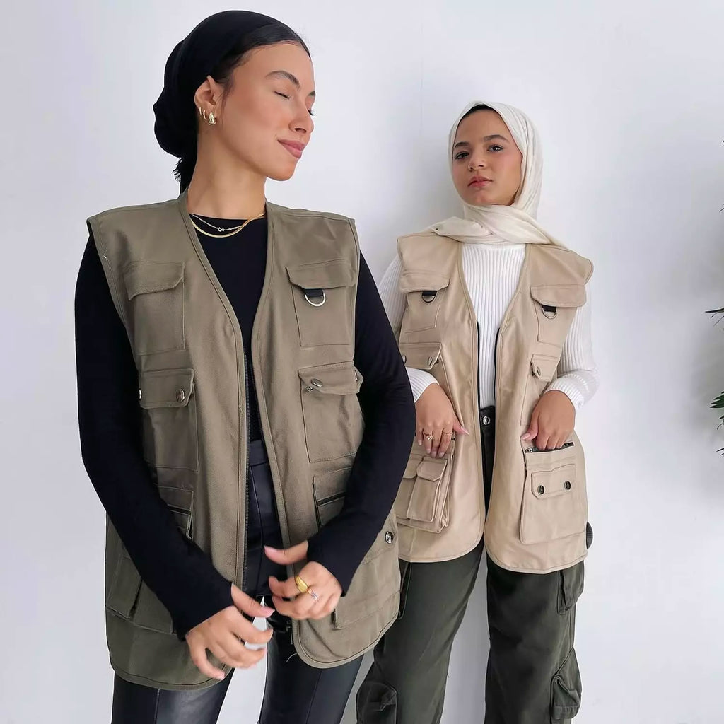 Multi pockets vest