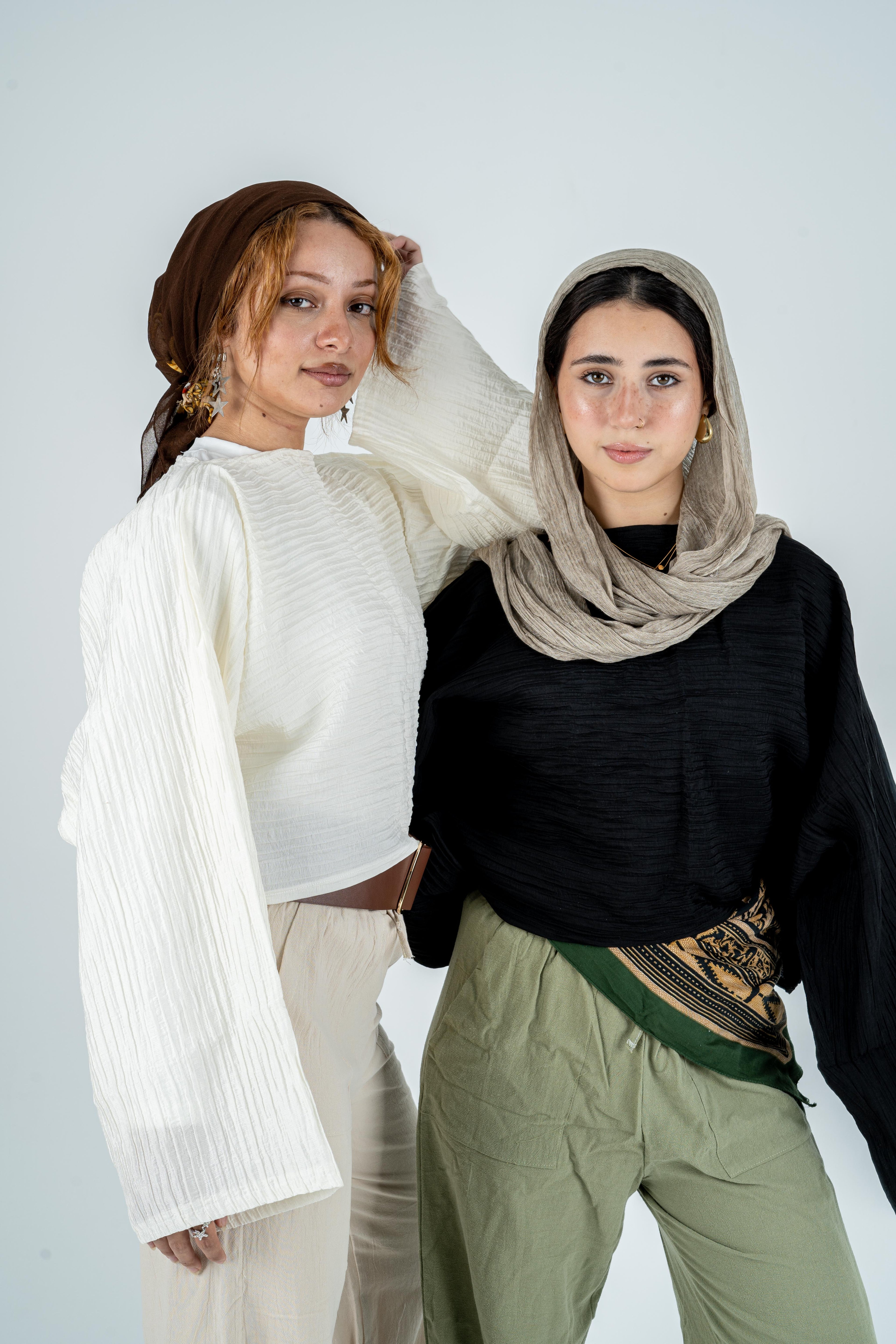 Crew neck loose blouse