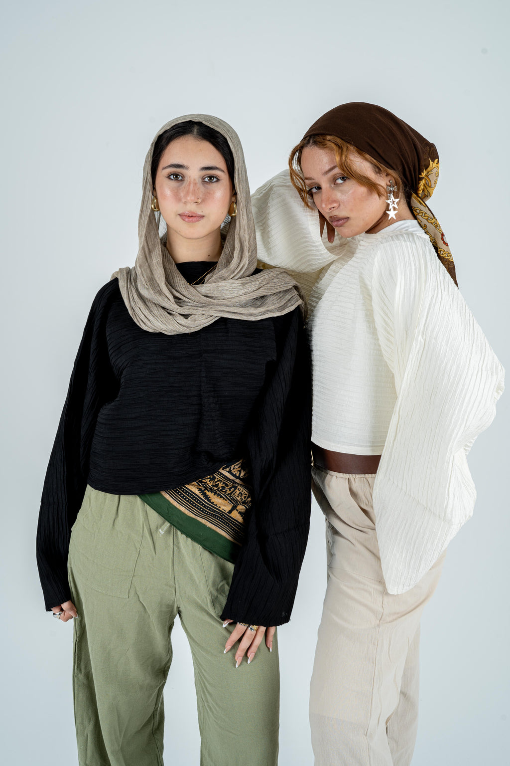 Crew neck loose blouse