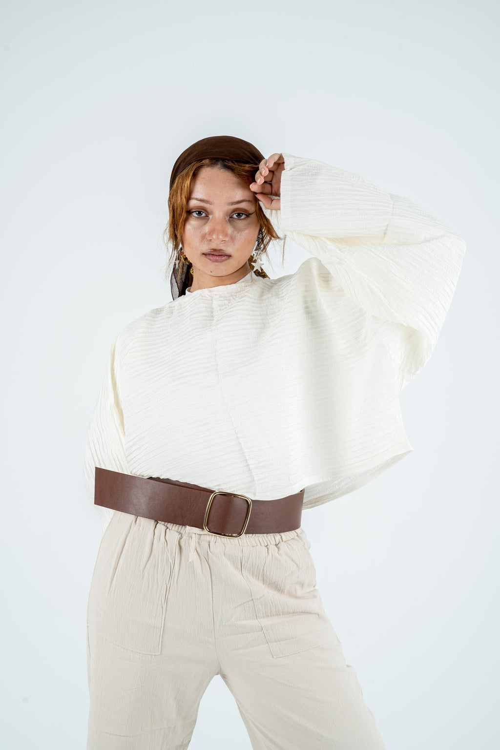 Crew neck loose blouse