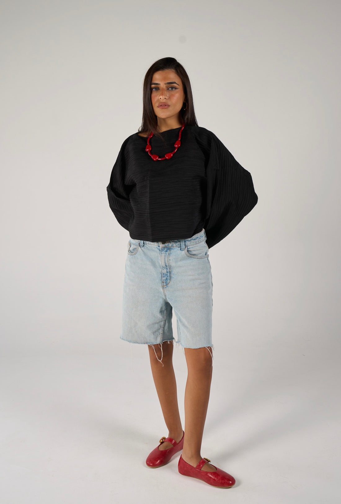 Crew neck lose blouse - black