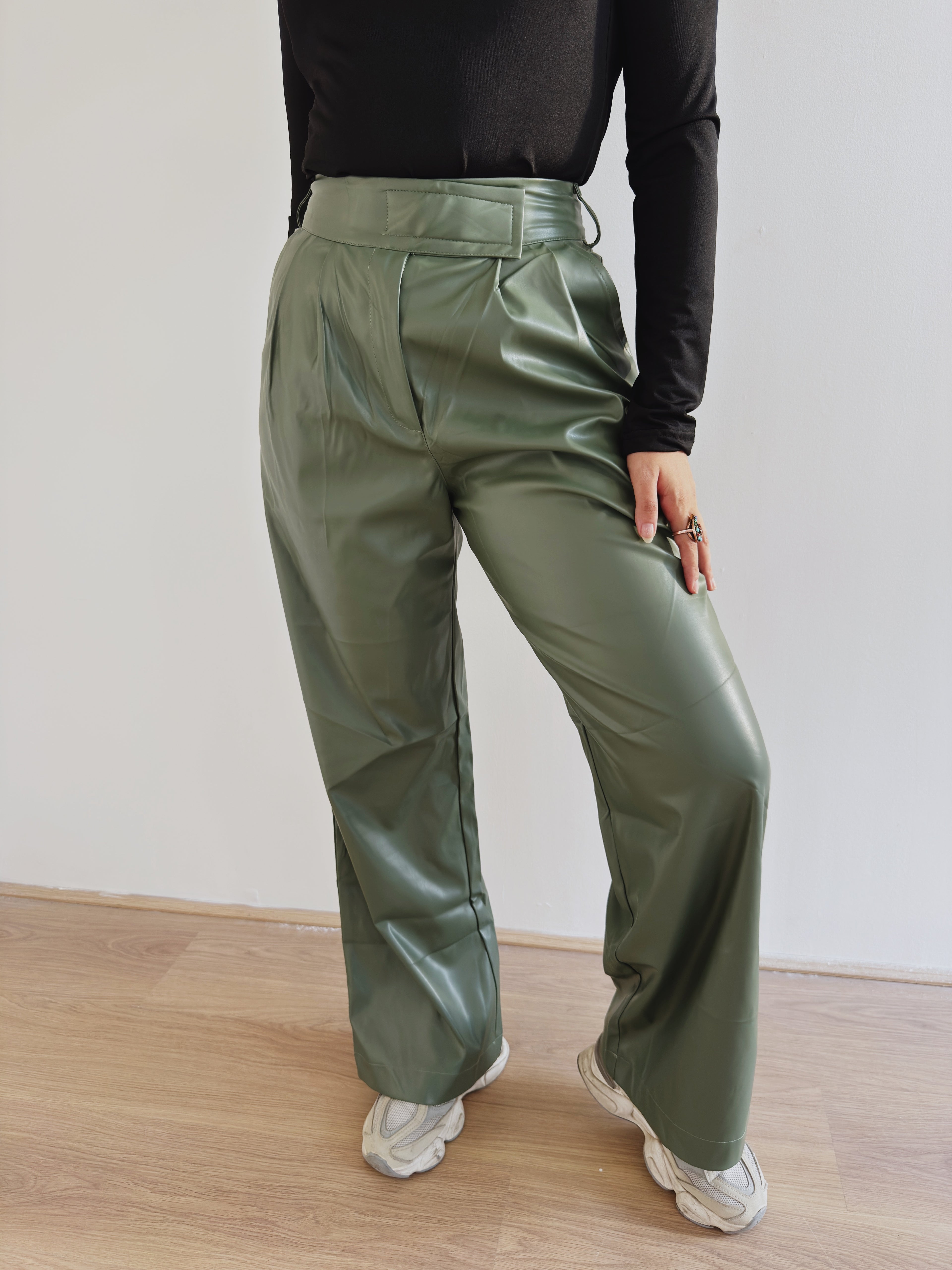 Leather scotch belt pants