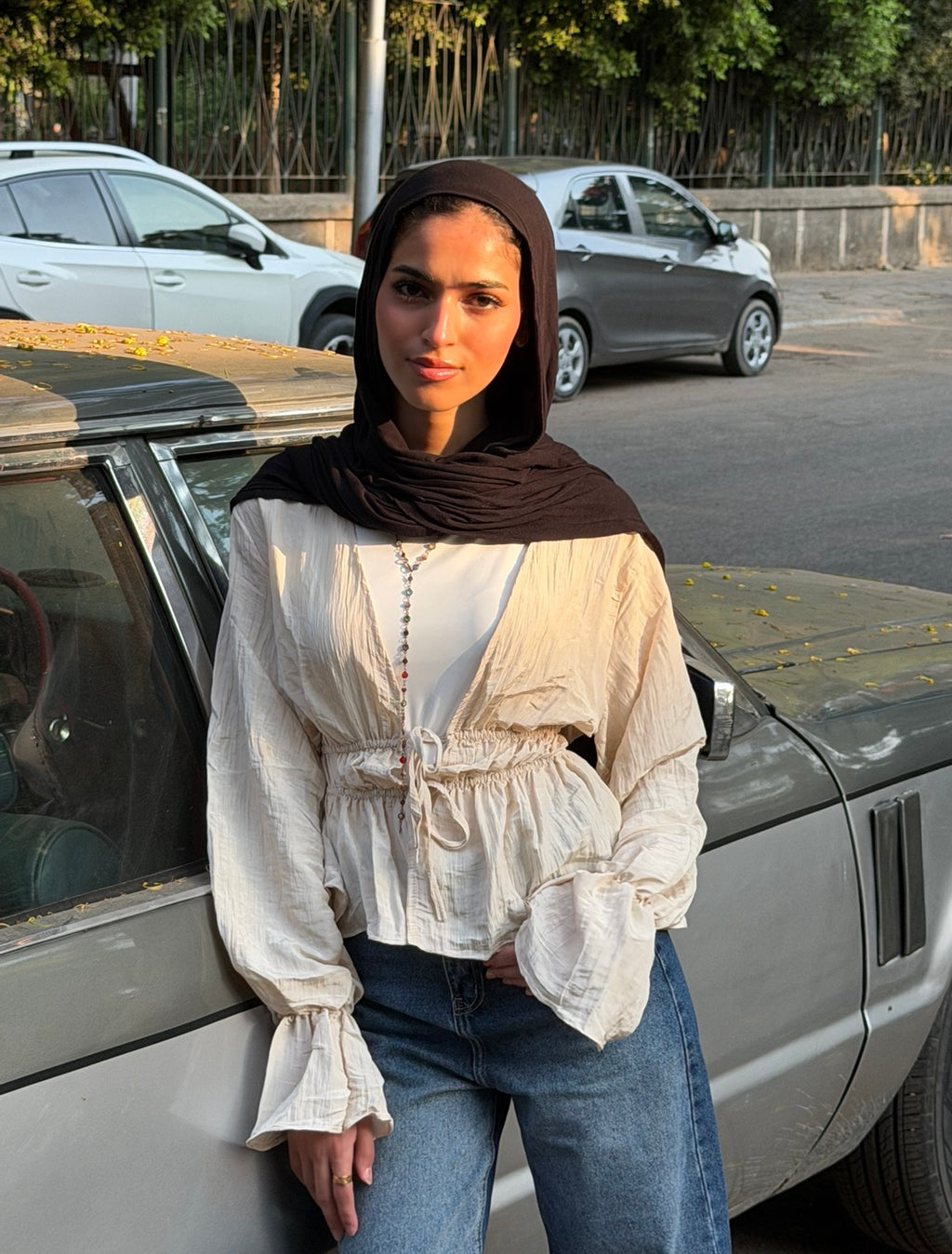 Fluffy ties blouse - beige