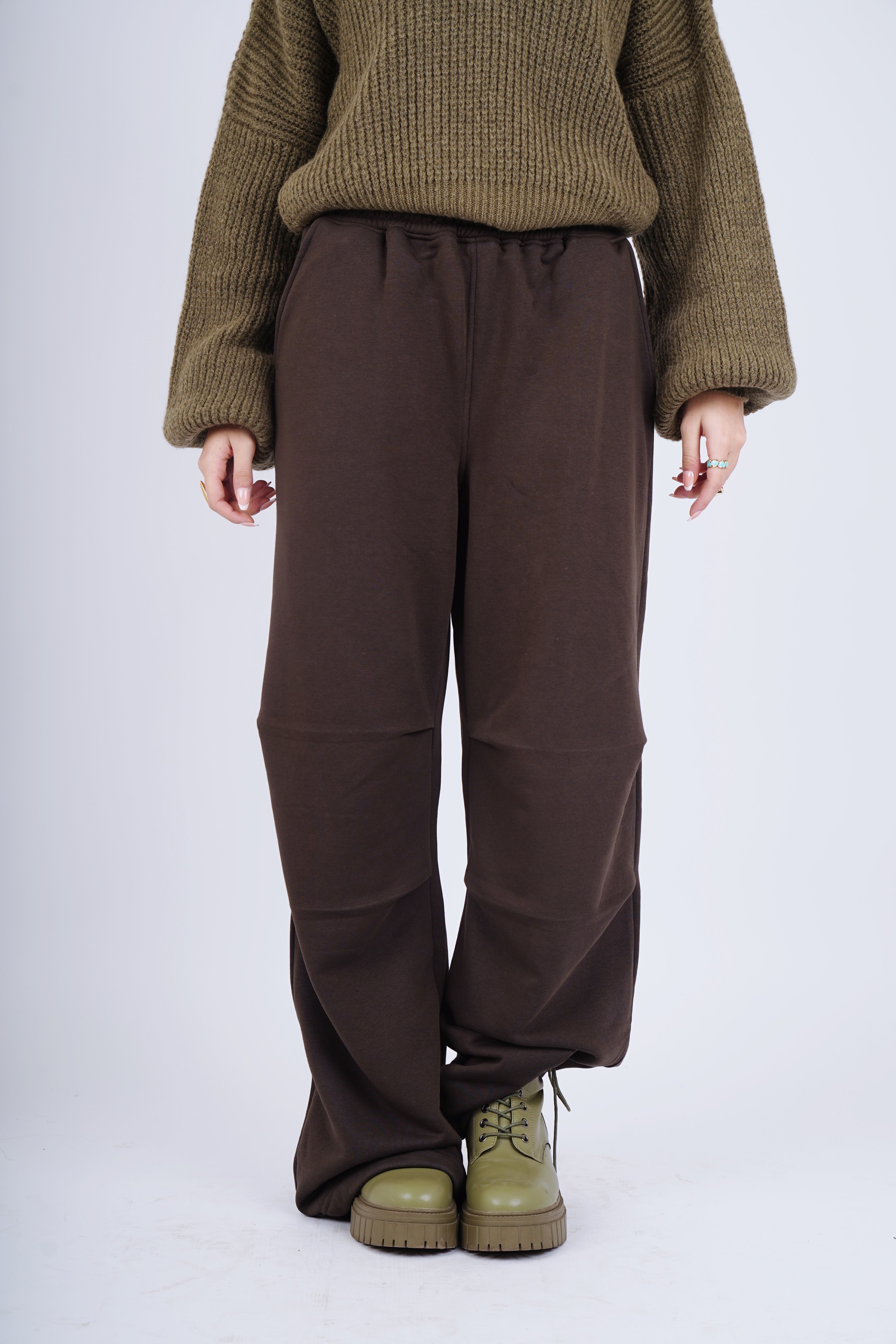parachute pants - brown