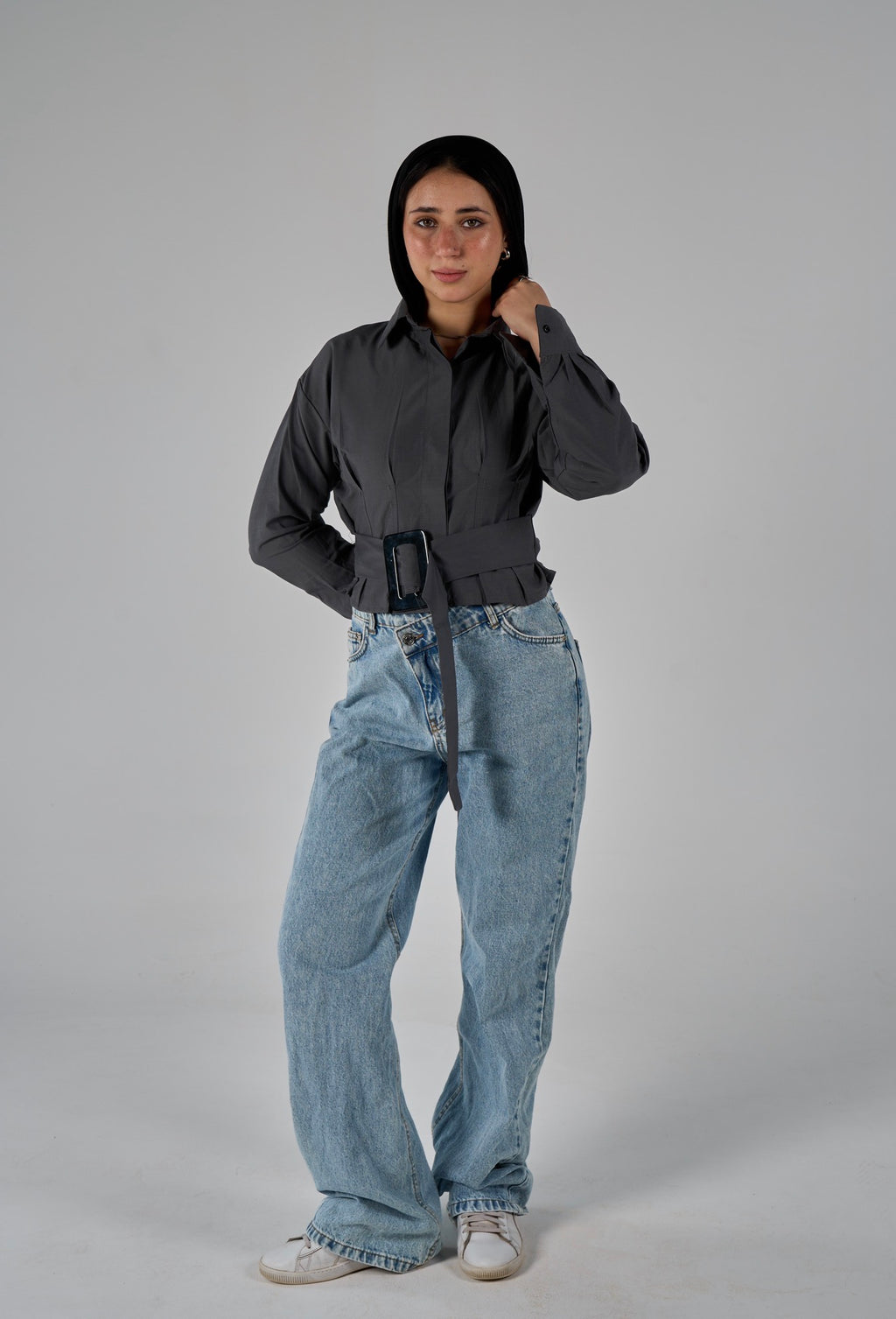Shirt with belt - grey