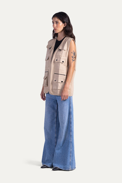 Multi pockets vest