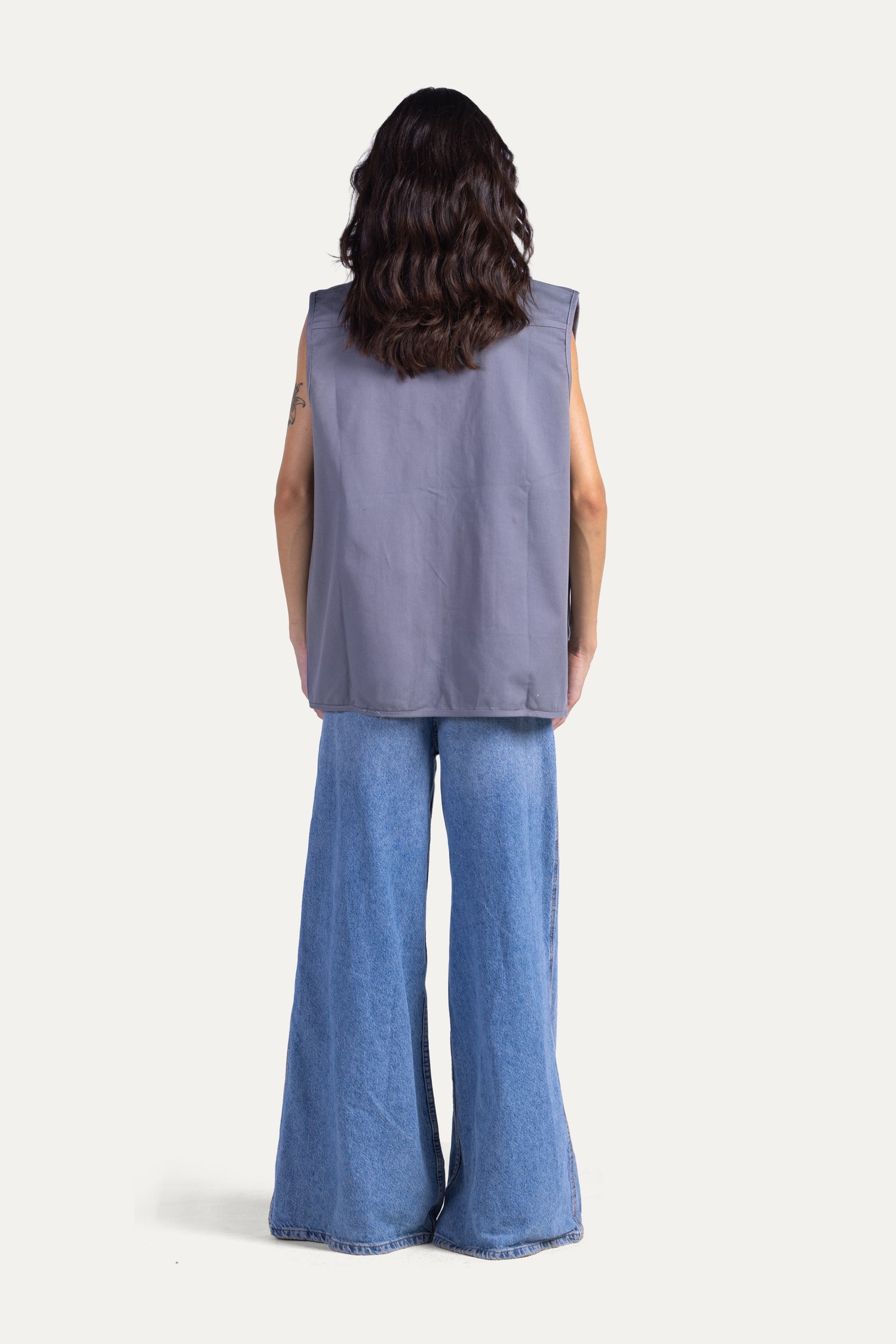 Multi pockets vest