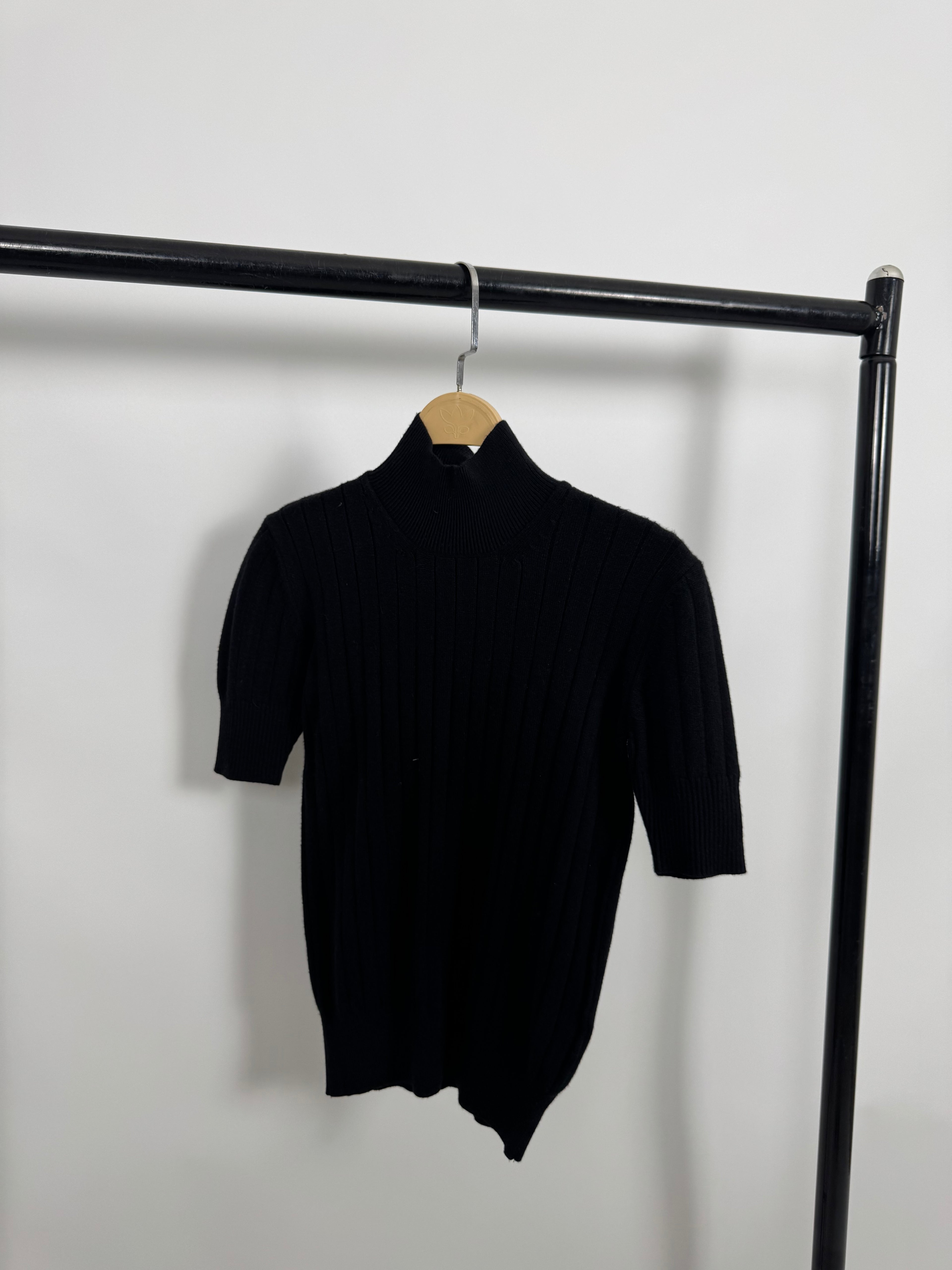 Basic knit half sleeve