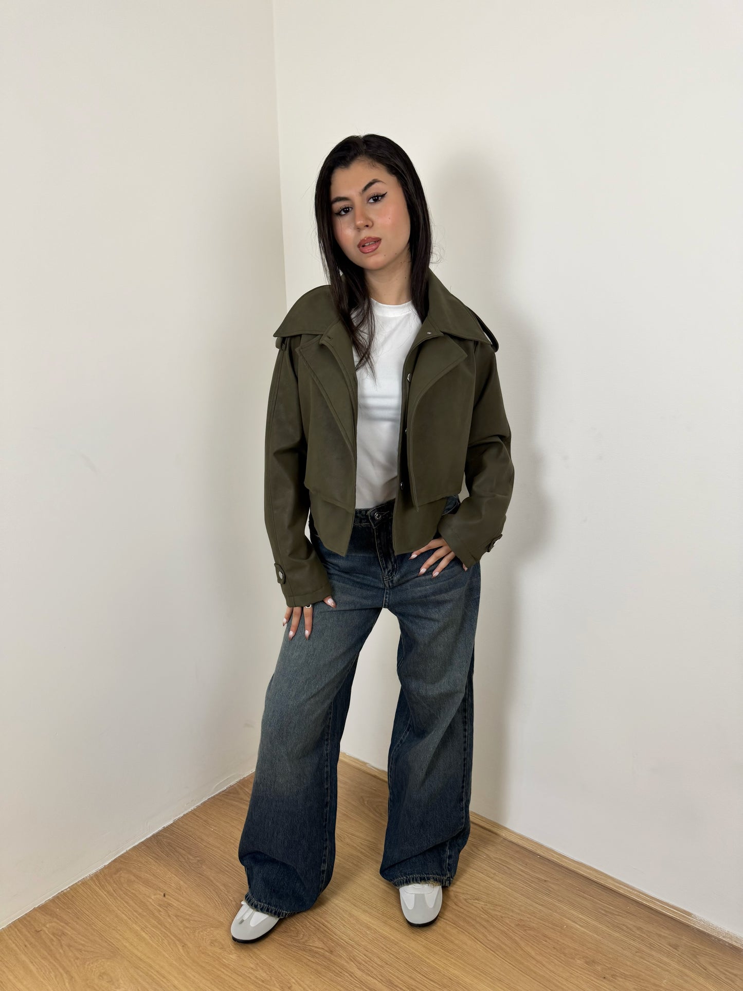 Cut-off ballon leather jacket