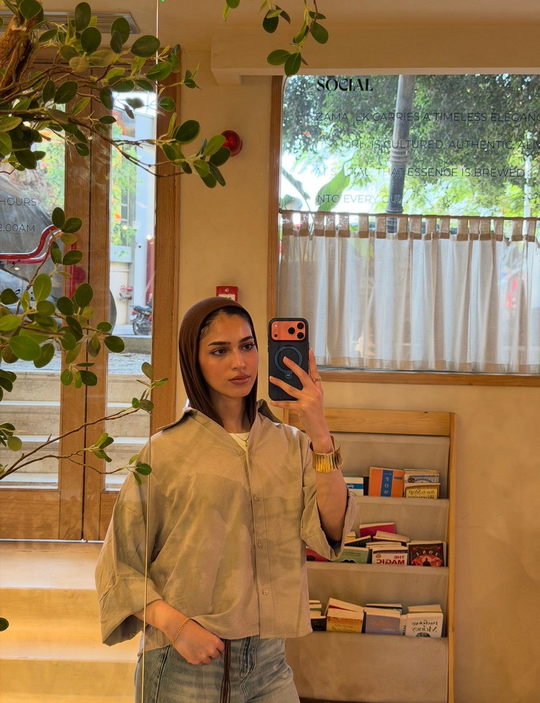 Flowing shirt long sleeves - beige