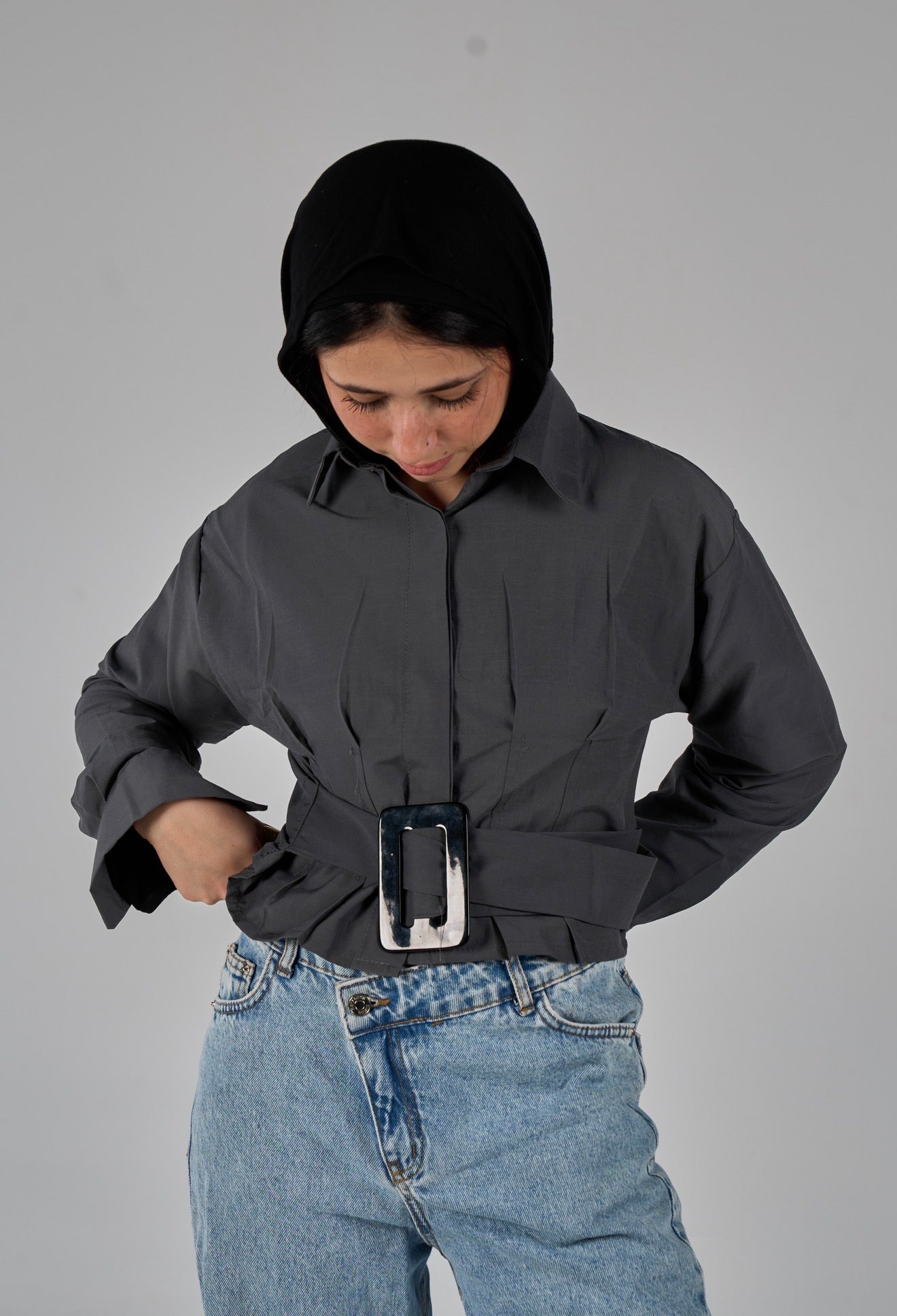 Shirt with belt - grey