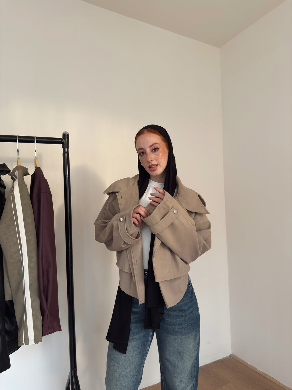 Cut-off ballon leather jacket