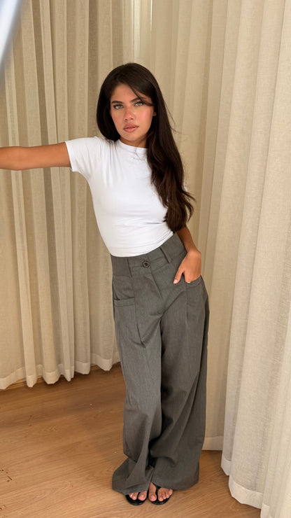 Pleated wide leg pants