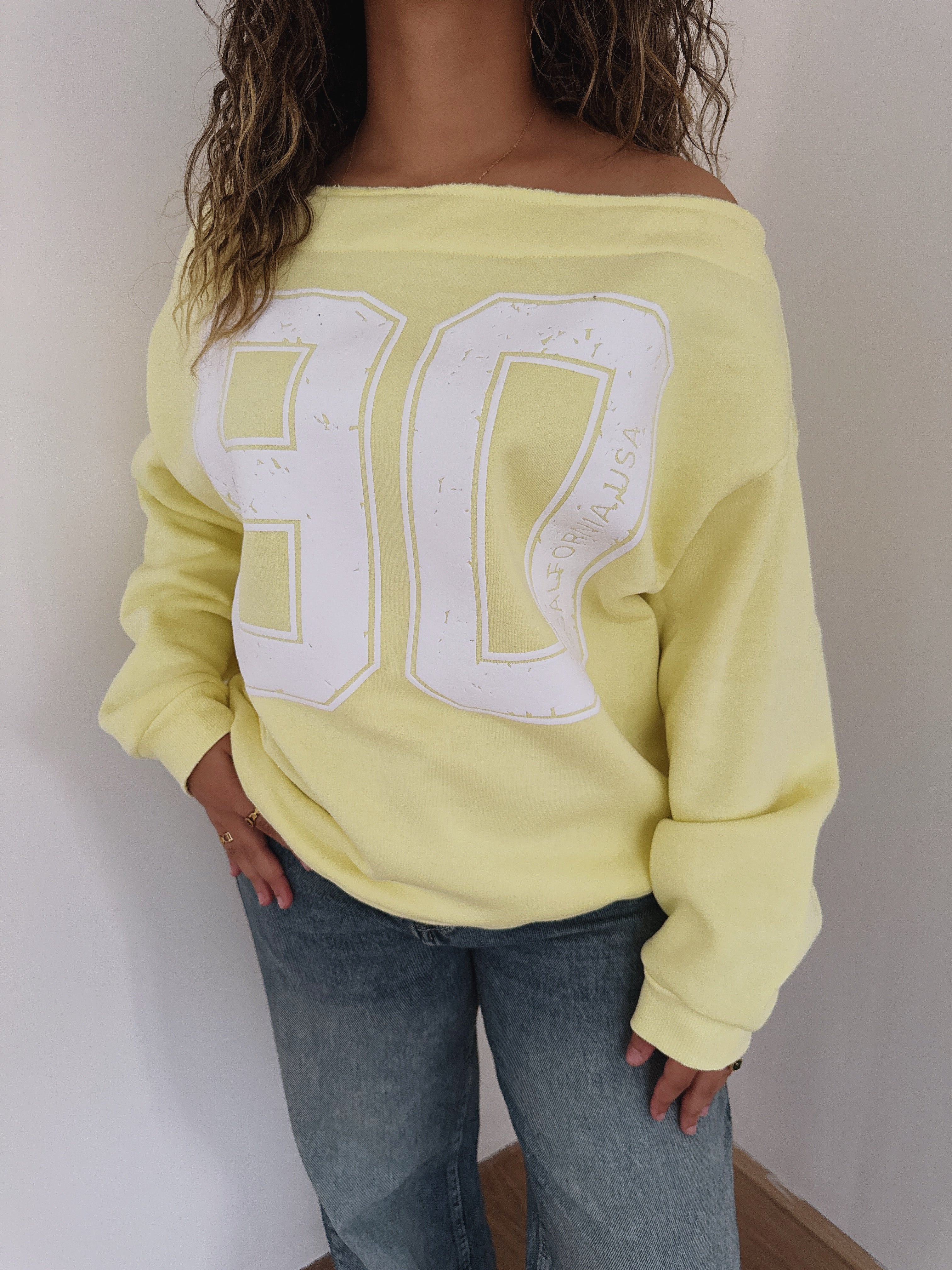 Sweatshirt off-shoulder 90