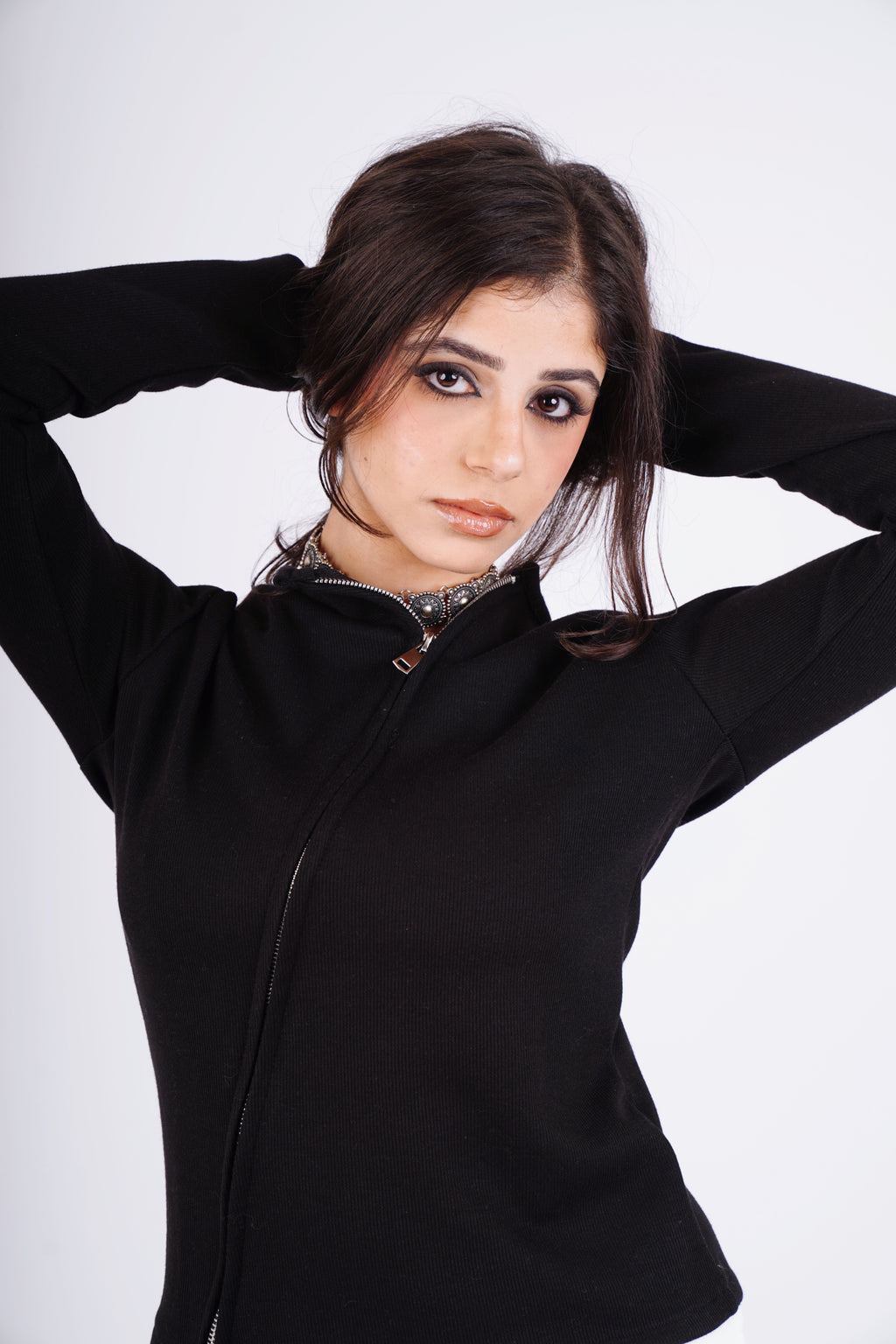 Multi zippper top - black