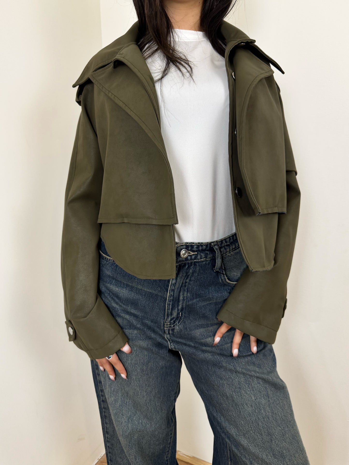 Cut-off ballon leather jacket