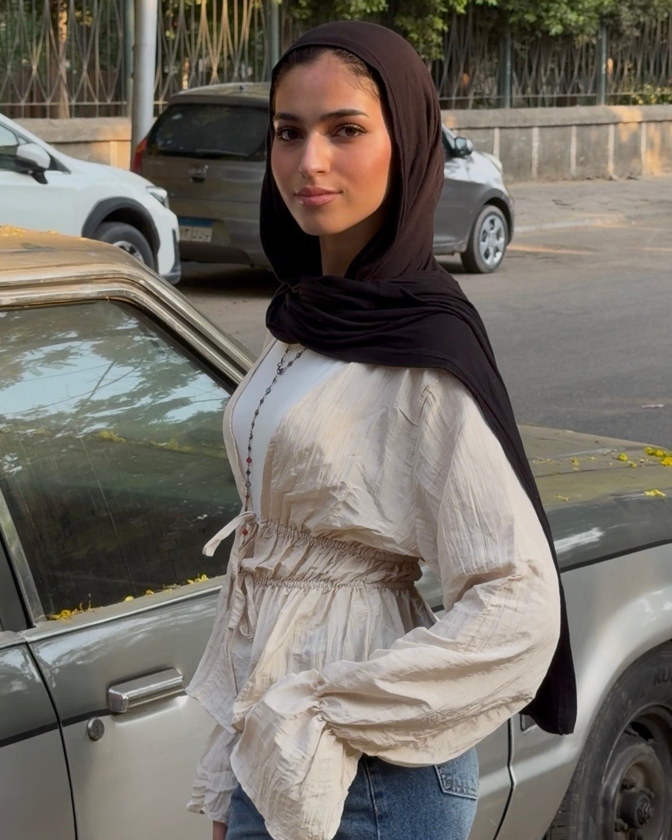Fluffy ties blouse - beige