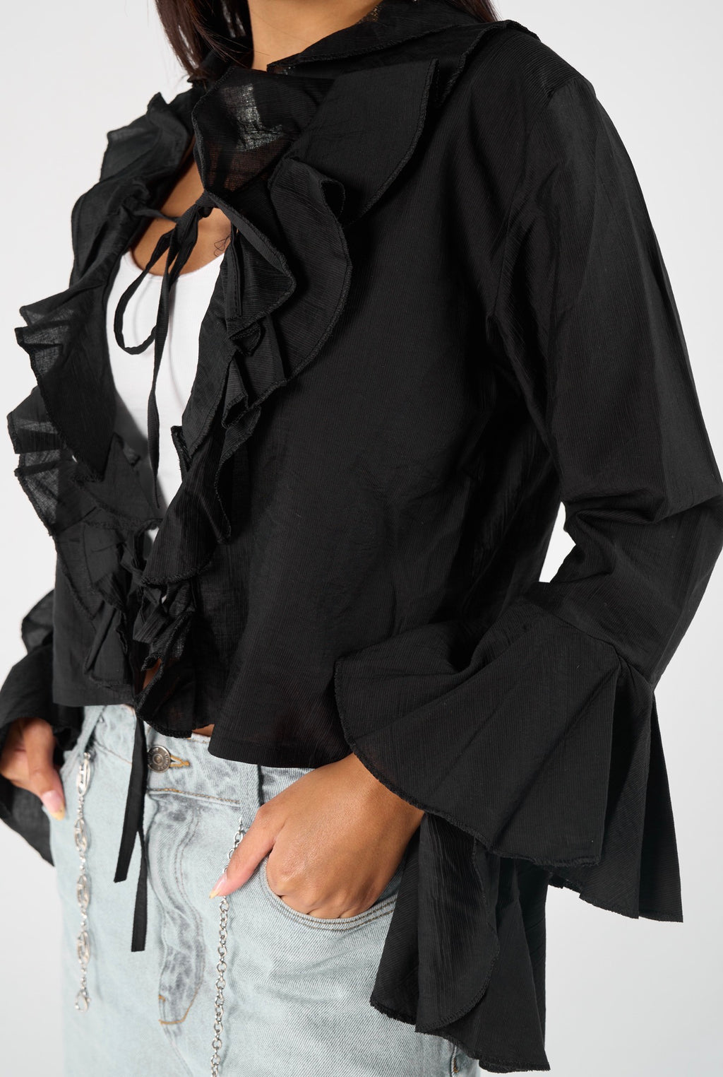 Ruffles blouse - black