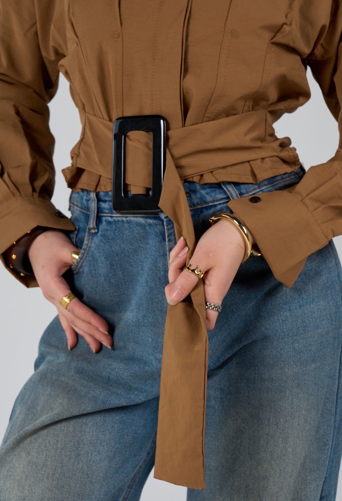Shirt with belt - brown