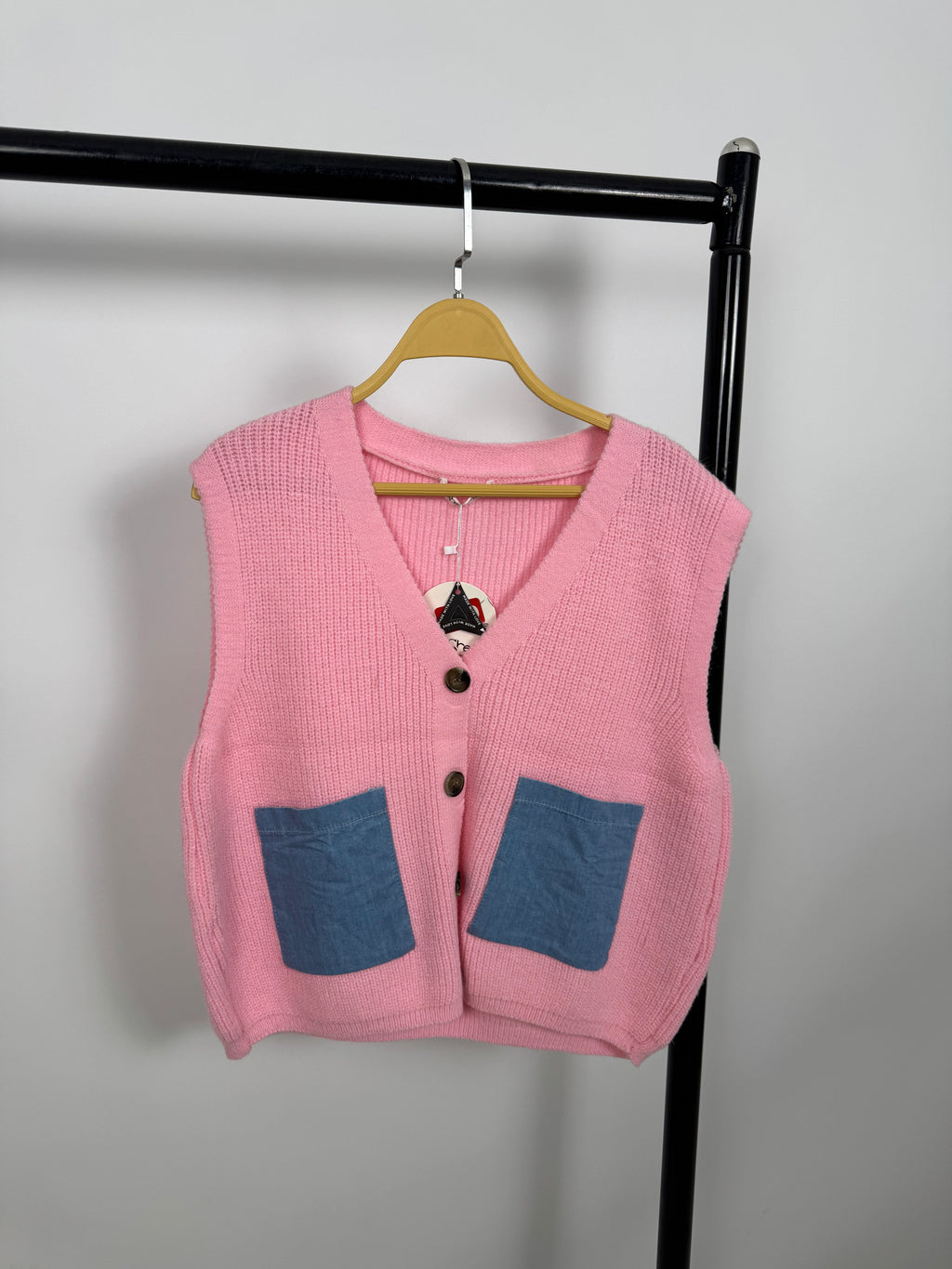 Knit vest