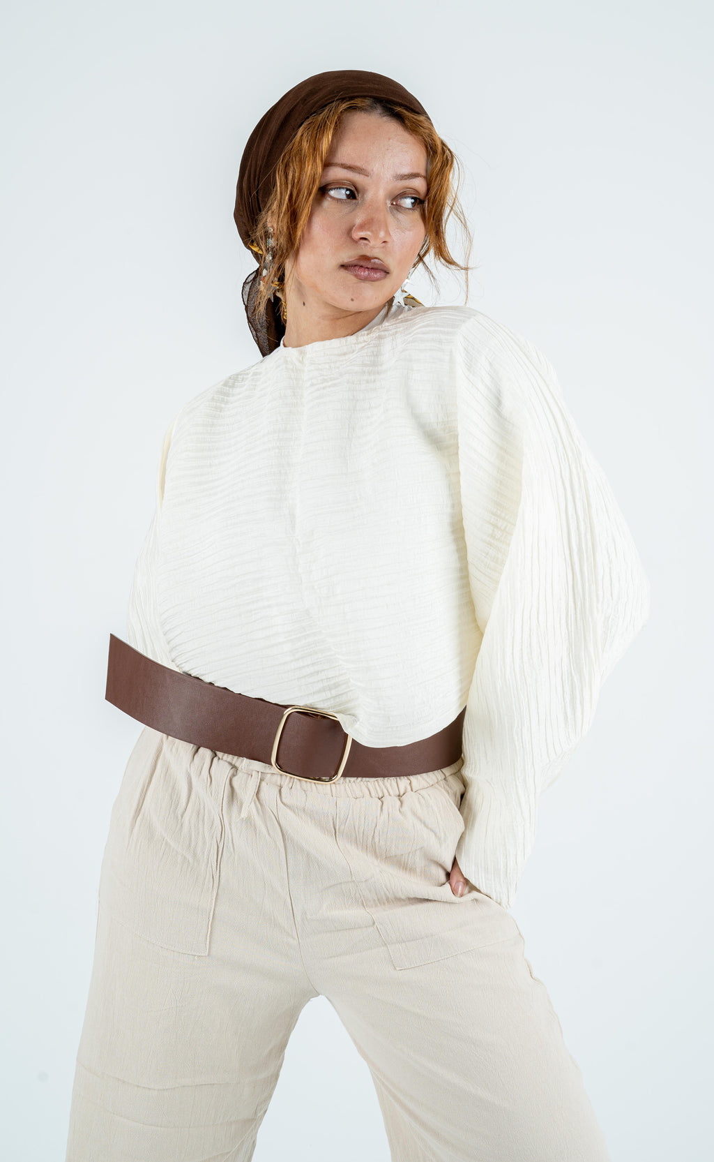 Crew neck loose blouse