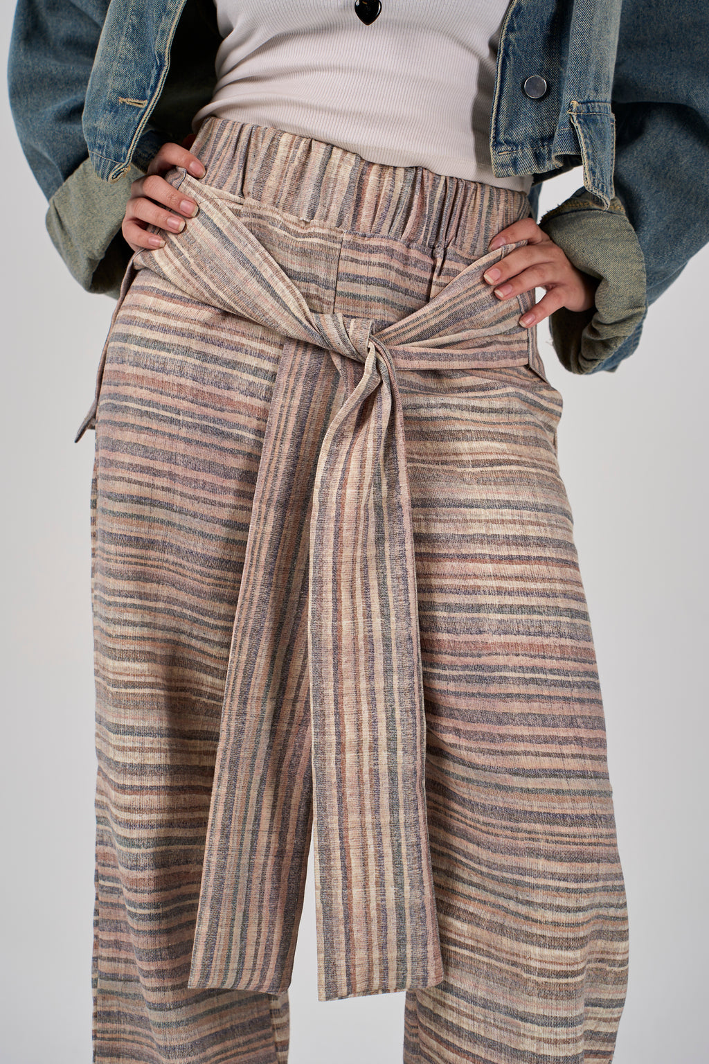 Plaid tie-waist pants - beige