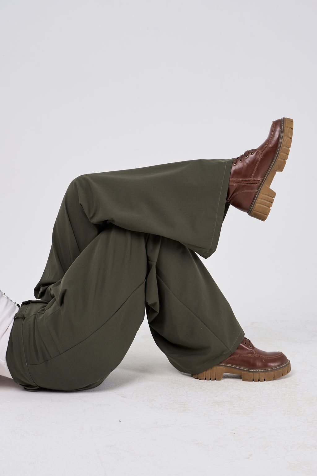 Loose Pants - olive