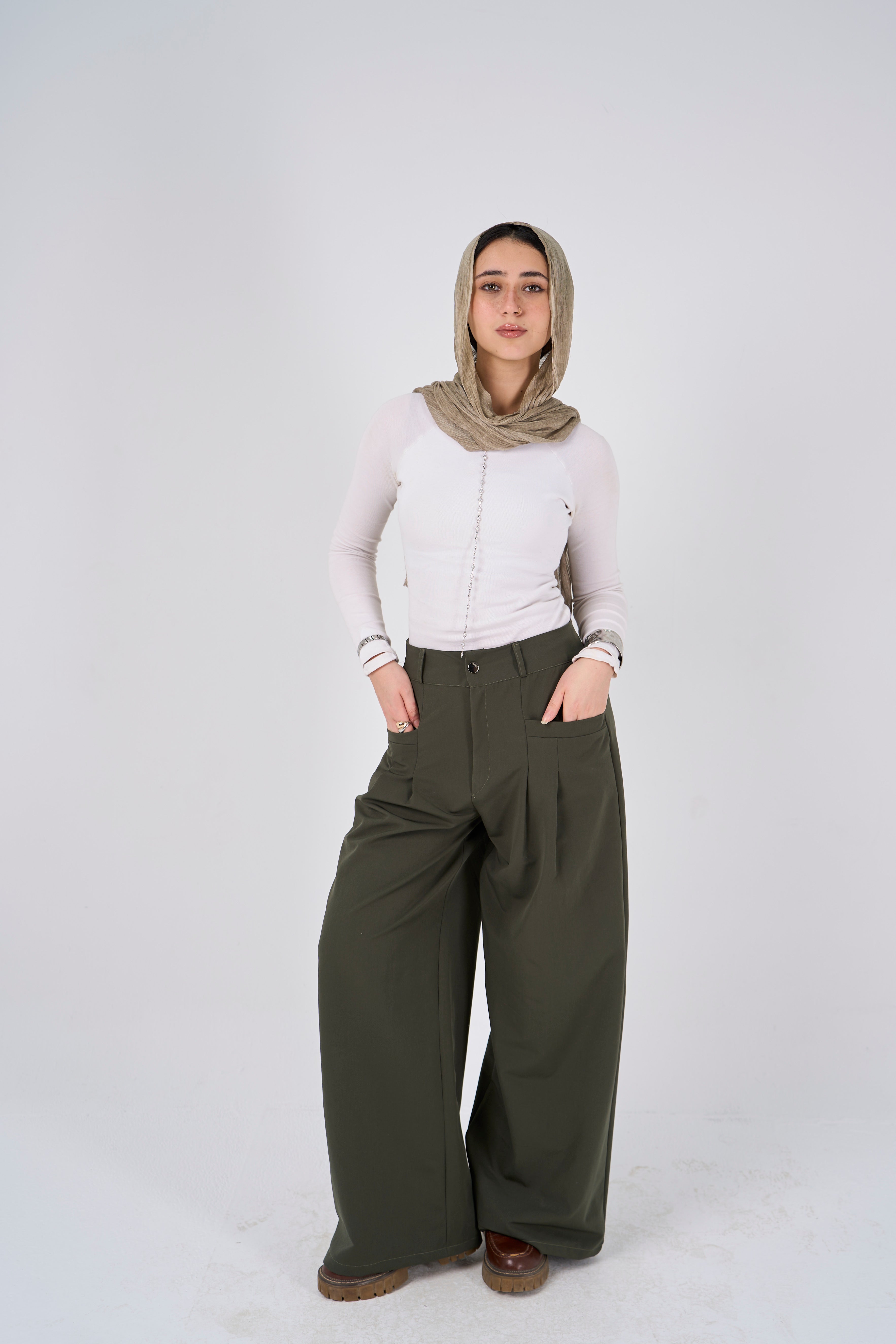 Loose Pants - olive