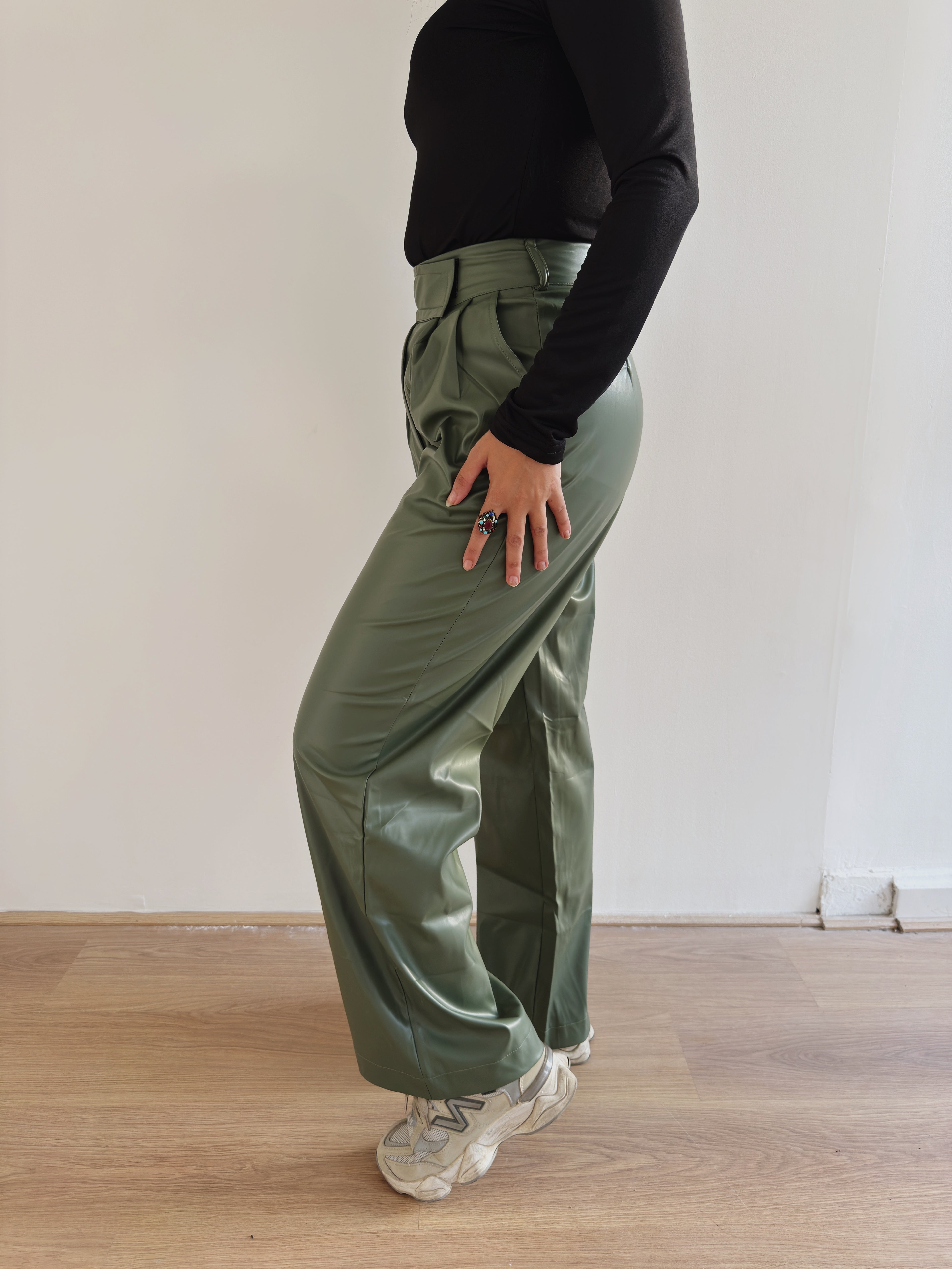 Leather scotch belt pants