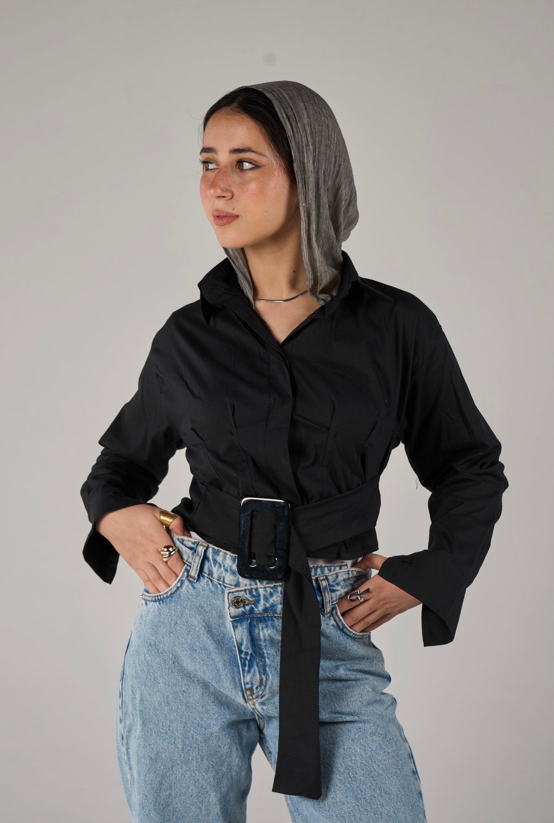 Shirt with belt - black